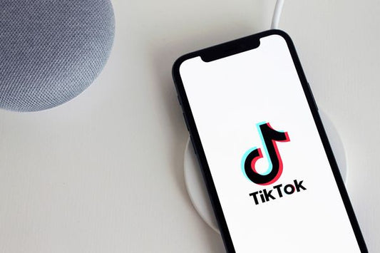 Stratégies pour percer sur TikTok et devenir viral en 2023